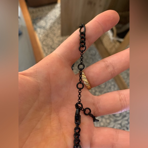 Juicy Couture Black crest necklace - Picture 10 of 10